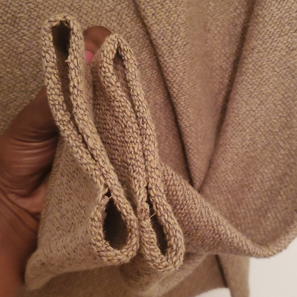 Sweater - Picture 2 of 5